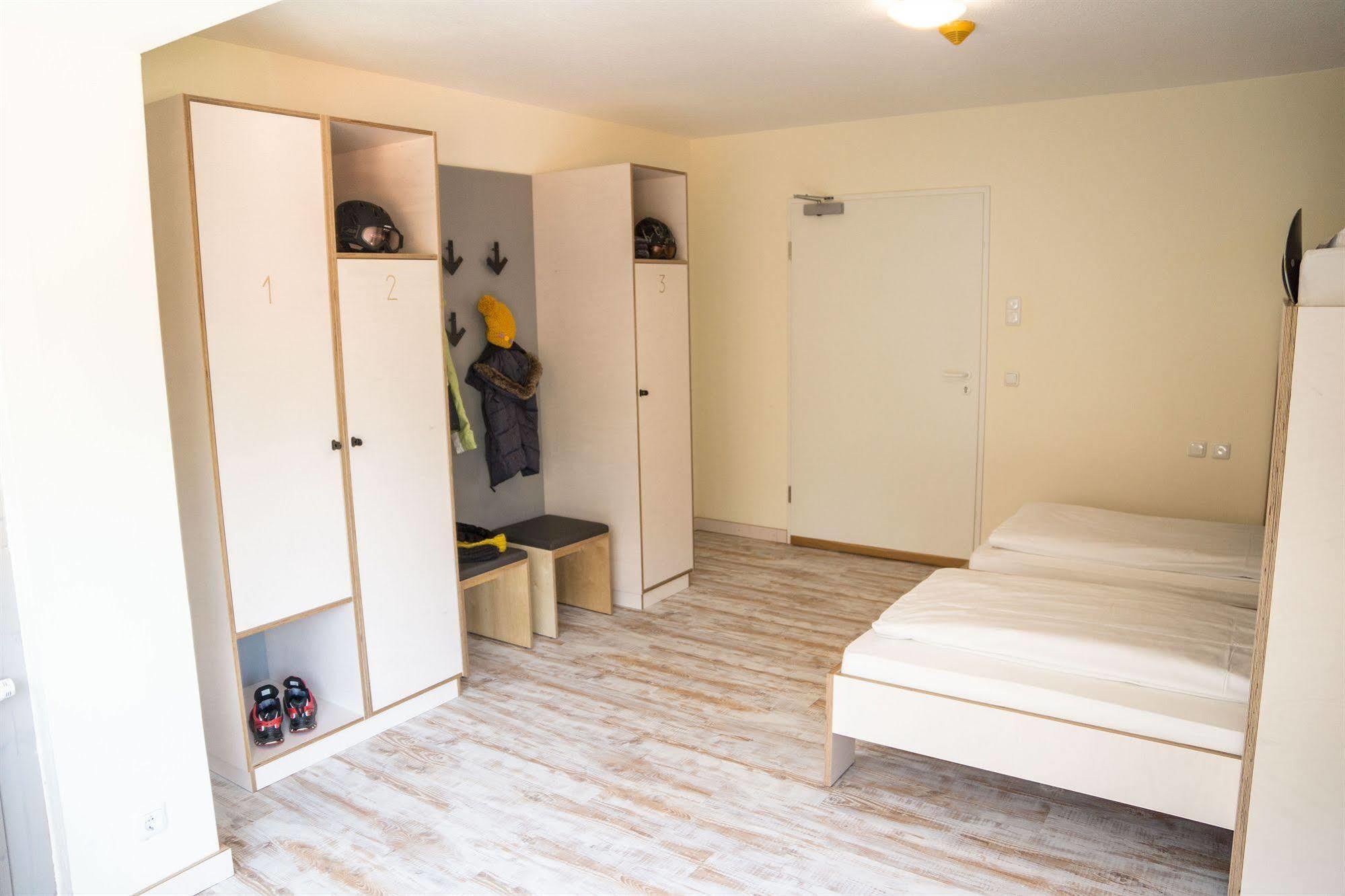 Oberstdorf Hostel Екстериор снимка