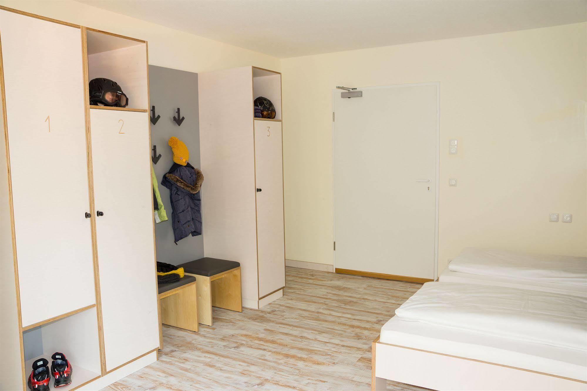 Oberstdorf Hostel Екстериор снимка